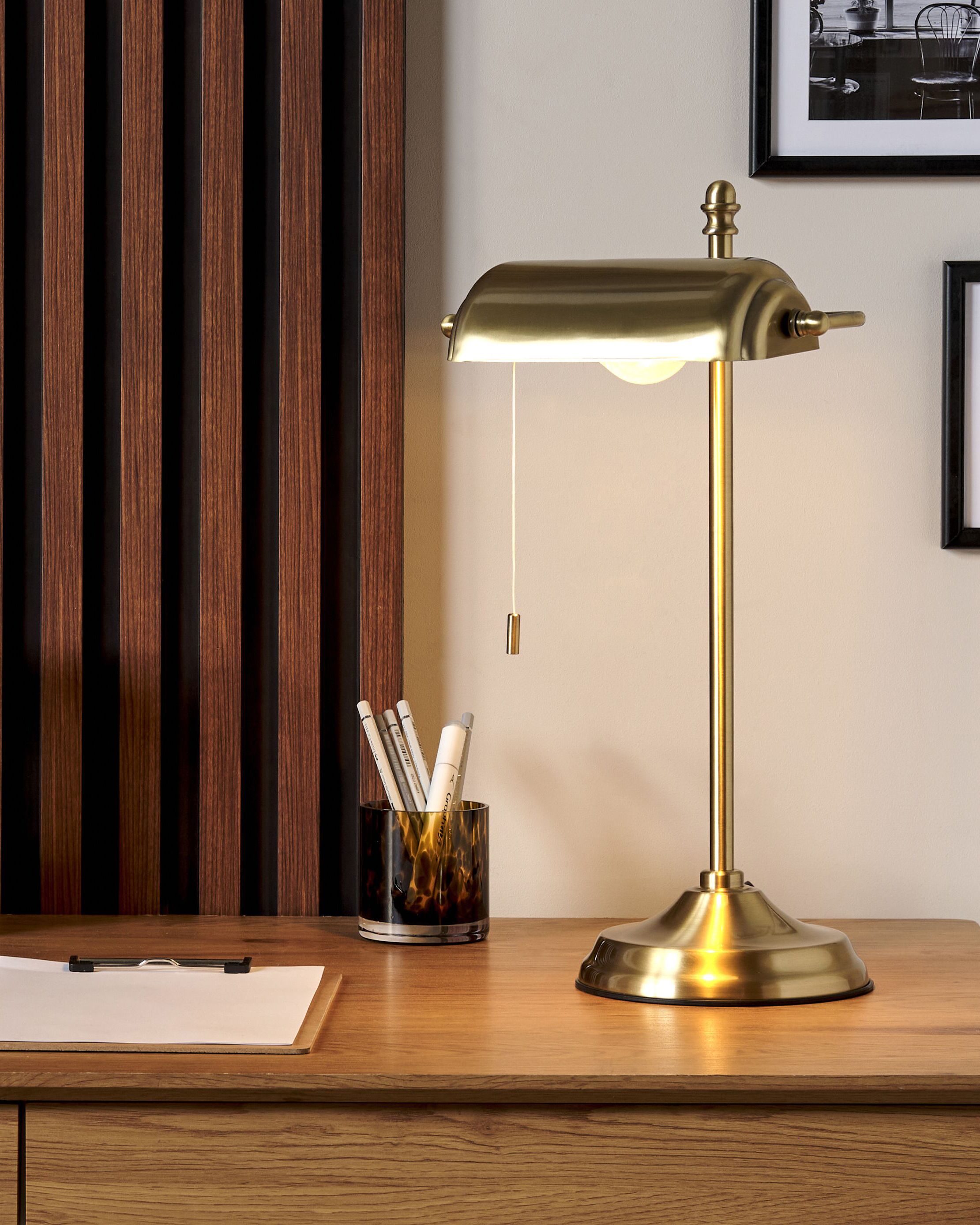 Candeeiro de mesa dourado com base de metal e abajur de vidro ajustável interruptor de puxar iluminação de estilo retro