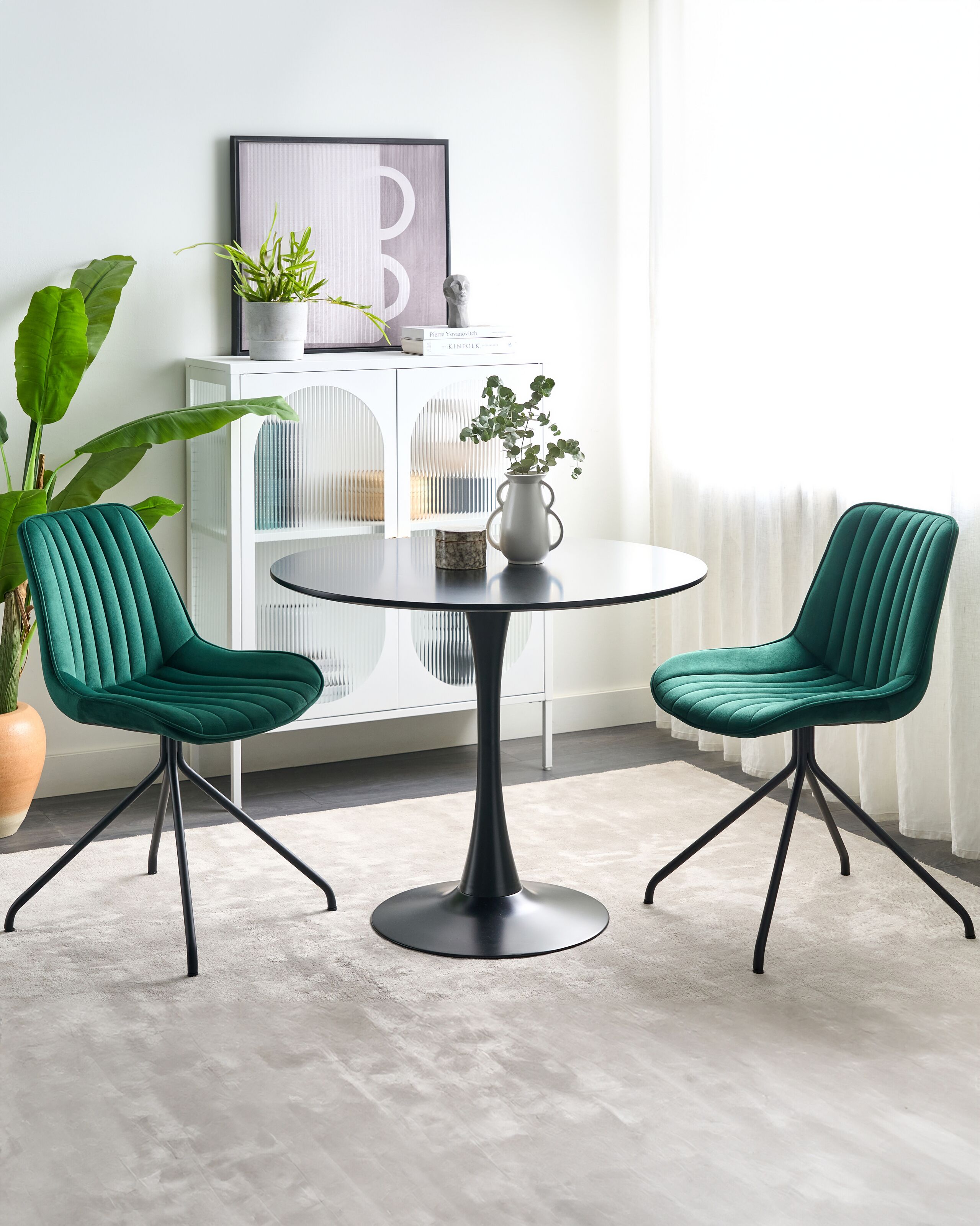 Conjunto de 2 cadeiras de jantar com estofo em veludo verde sem braços design retro pernas pretas
