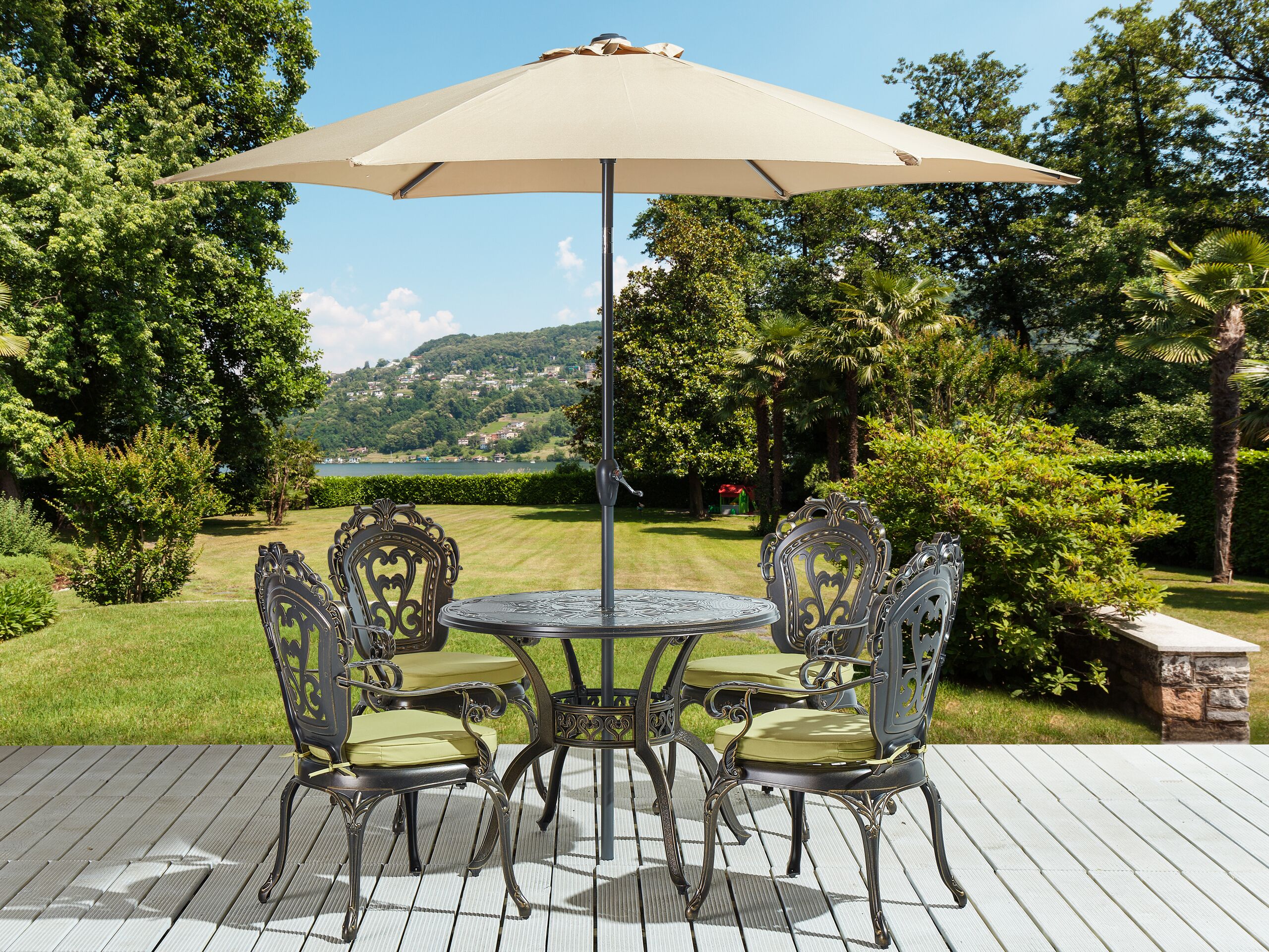 Conjunto de jardim em alumínio castanho com 1 mesa redonda 4 cadeiras e guarda-sol estilo vintage