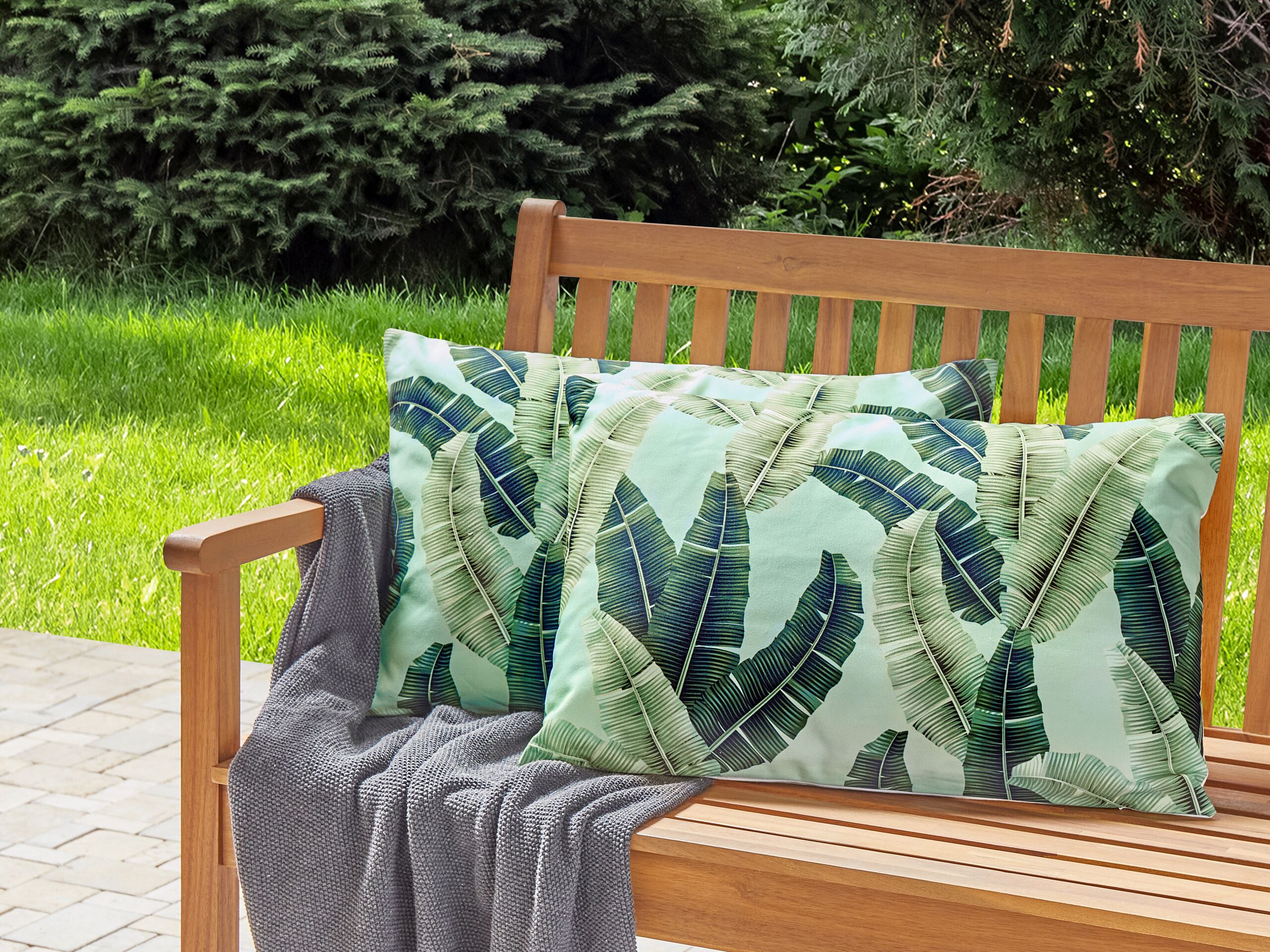 Conjunto de 2 almofadas de jardim em poliéster verde 45 x 45 cm cm design moderno com padrão de folha