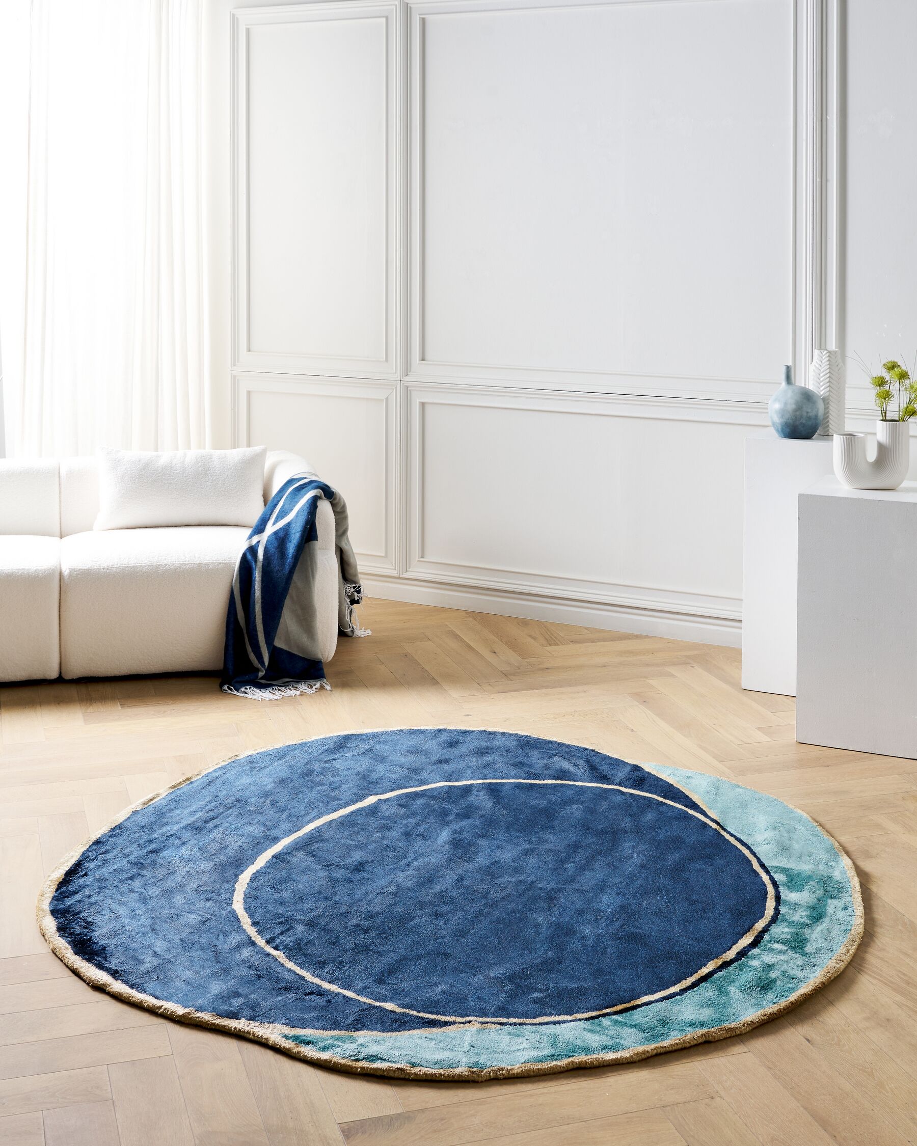 Teppich Viskose Wolle blau asymmetrisch Sonderform 200x200 cm modern Kanrach