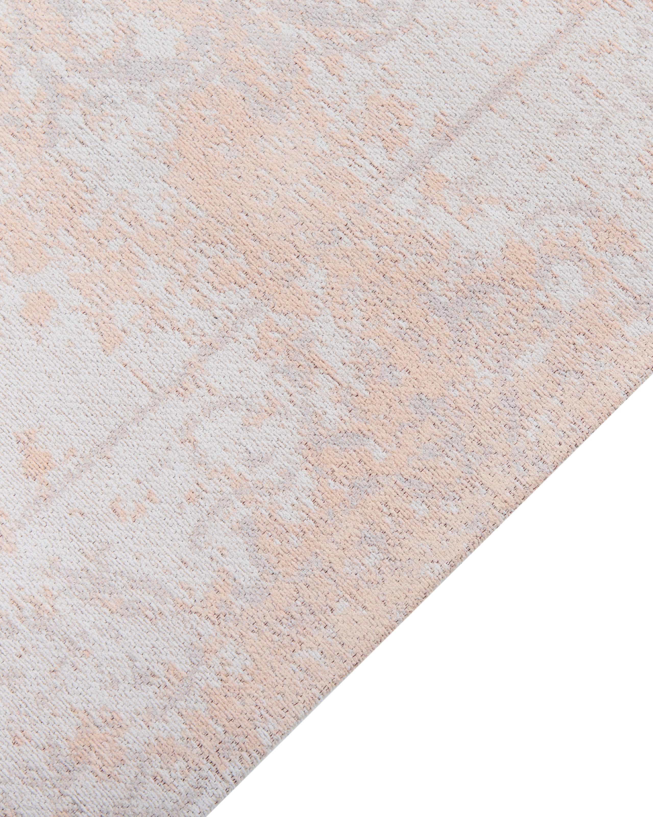 undef_src_sa_picid_747469_x_2560_type_whitesh_image.jpg