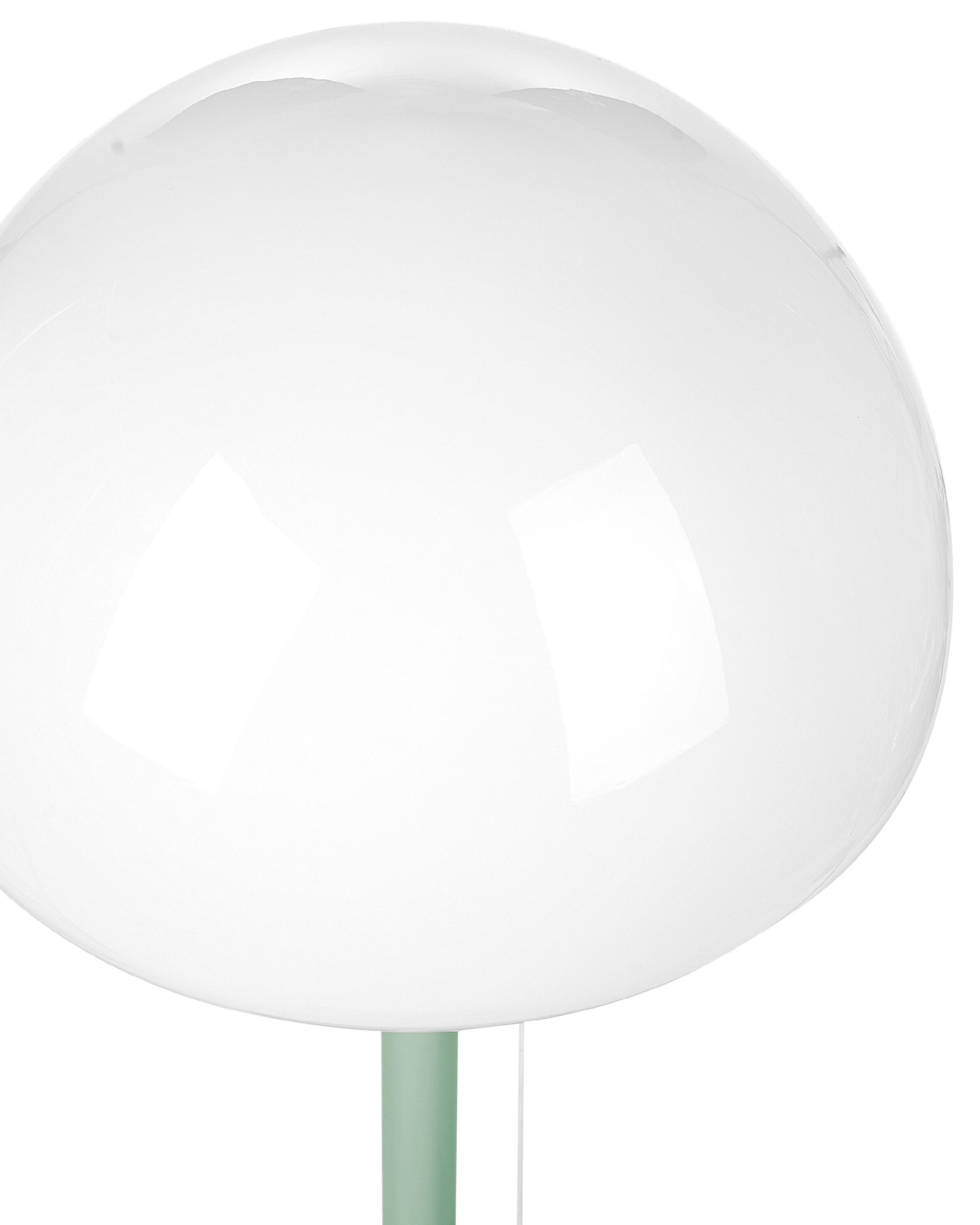 undef_src_sa_picid_851502_x_2560_type_whitesh_image.jpg