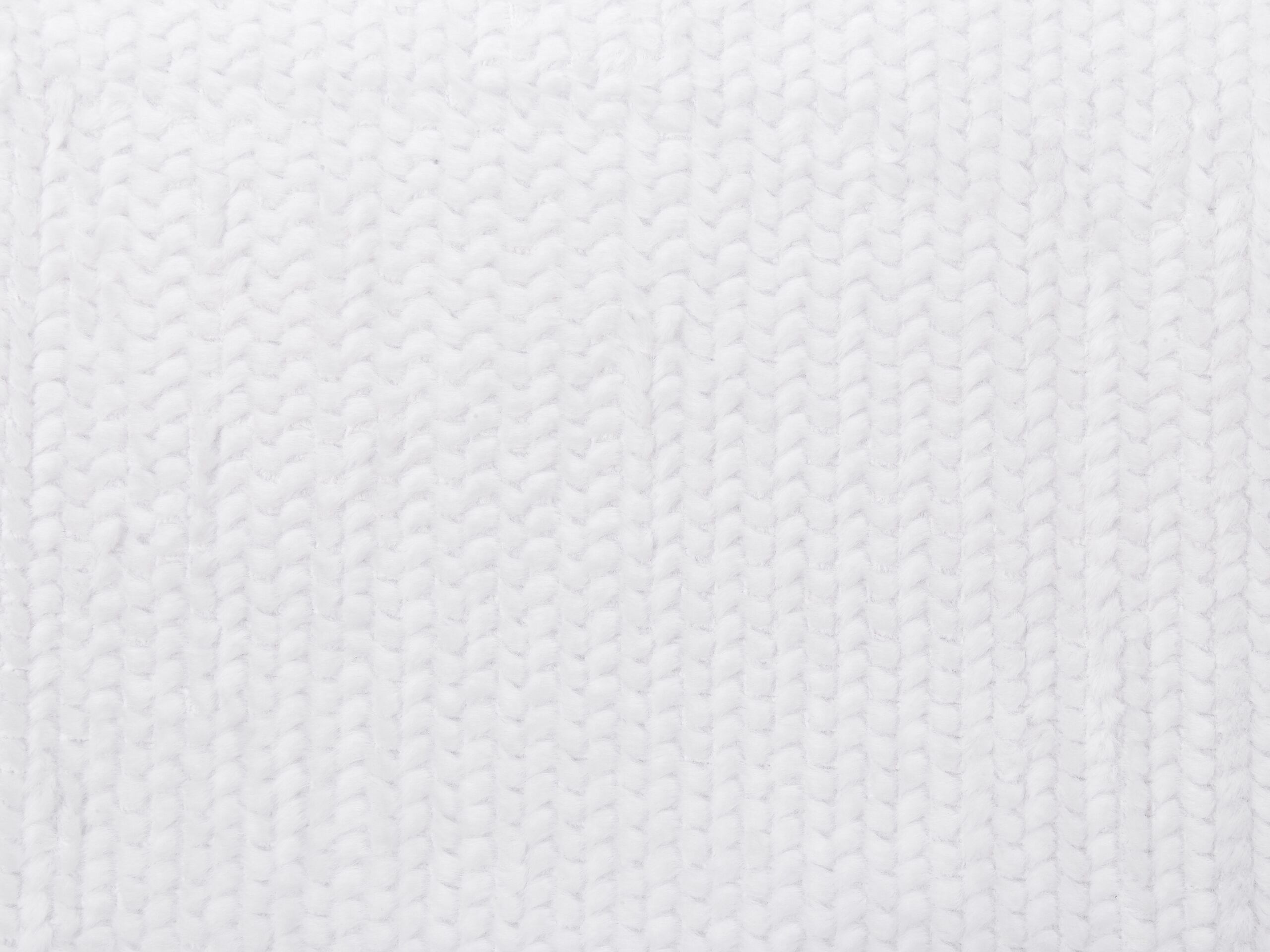undef_src_sa_picid_842924_x_2560_type_whitesh_image.jpg