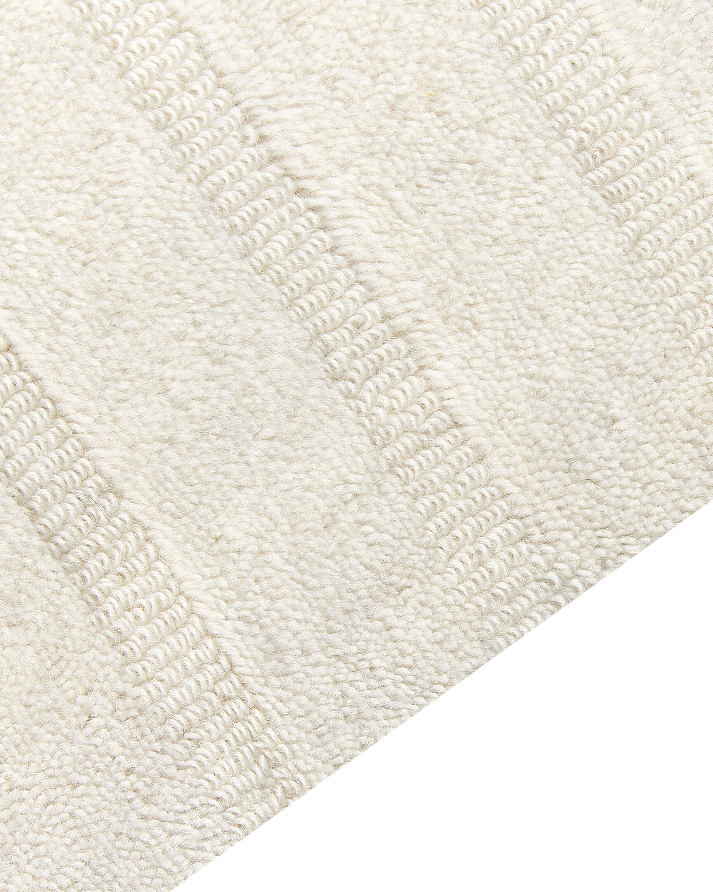 undef_src_sa_picid_885771_x_2560_type_whitesh_image.jpg