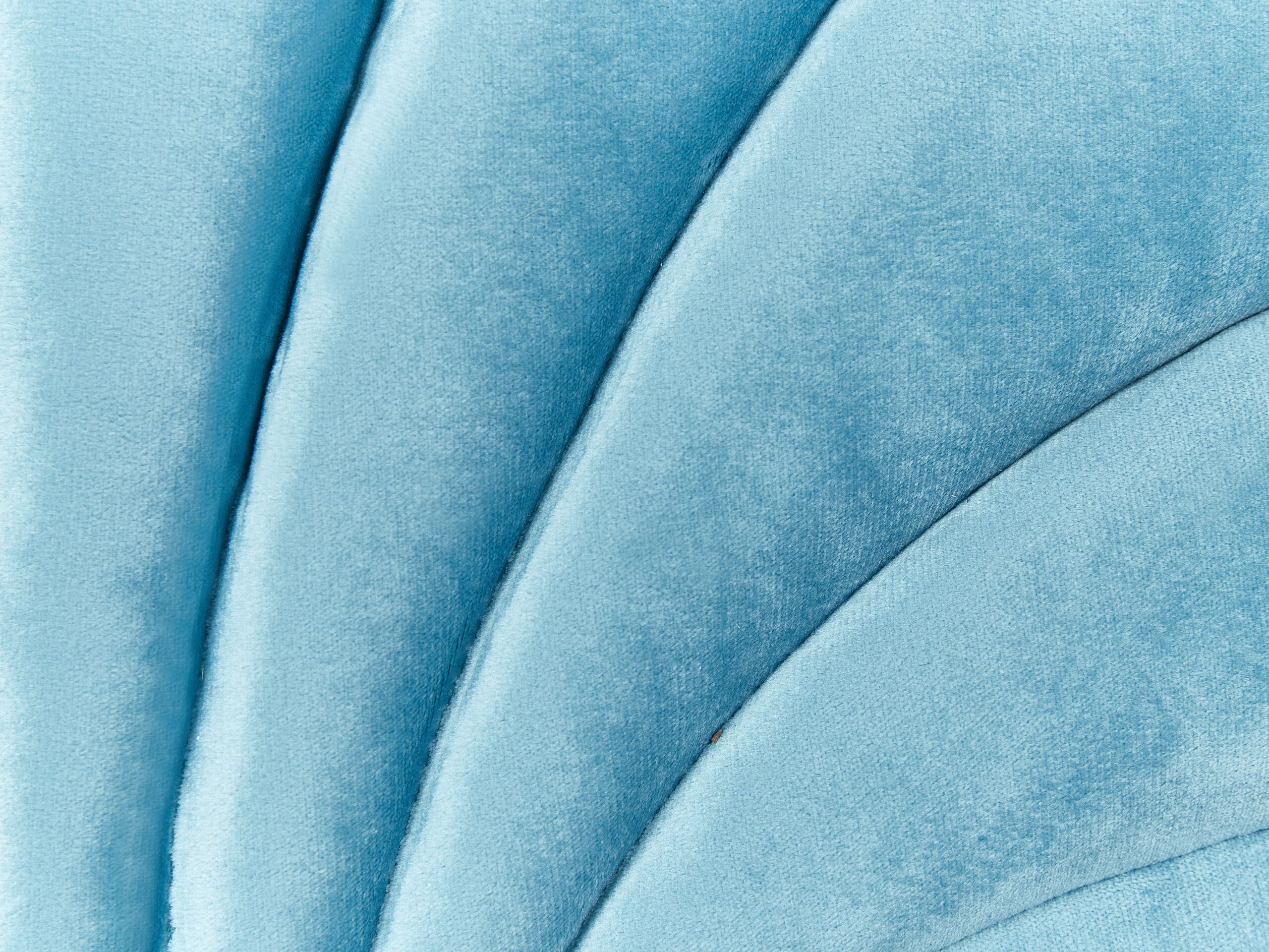undef_src_sa_picid_889467_x_2560_type_whitesh_image.jpg