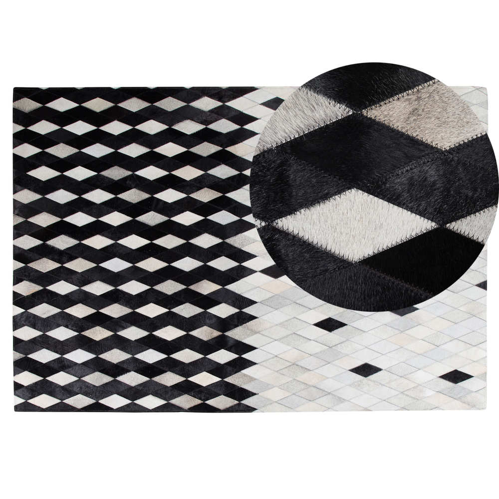 Image of Tappeto Bianco e Nero in Pelle 140 x 200 cm Moderno Patchwork Fatto a Mano