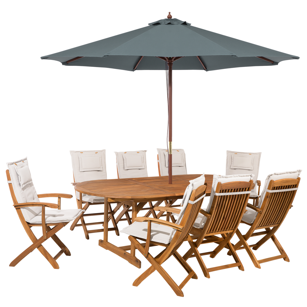 Set da pranzo all'aperto in legno di acacia chiaro con cuscini bianco sporco tavolo a 8 posti sedie pieghevoli ombrello grigio scuro